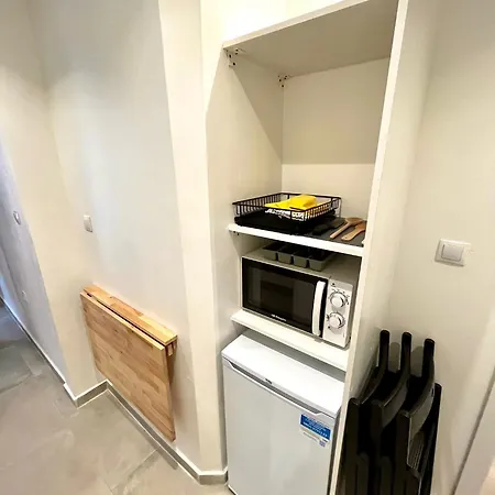 Con Bano Privado Frente Al Metro L5 Barcelona-hospitalet * L’Hospitalet de Llobregat